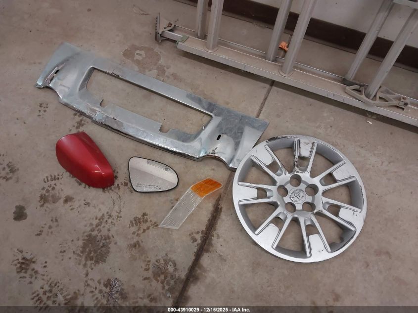 2016 Toyota Corolla Le VIN: 5YFBURHE4GP477256 Lot: 43910029