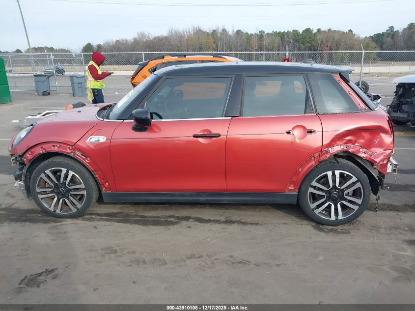 2021 Mini Hardtop Cooper S VIN: WMWXU9C00M2N40068 Lot: 43910108