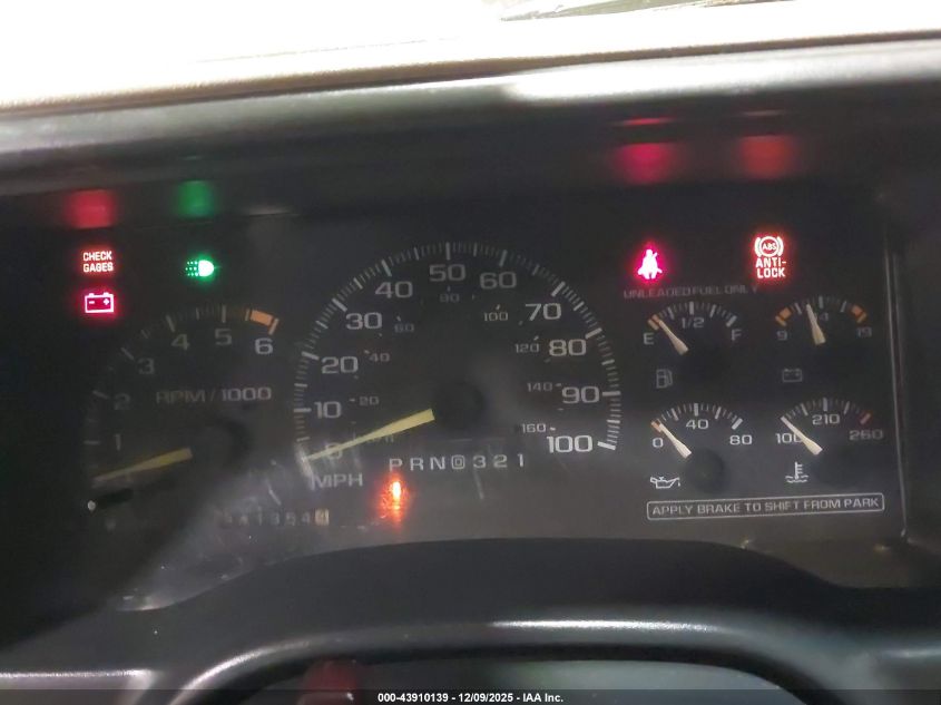 1996 Chevrolet Gmt-400 K2500 VIN: 1GCGK29R3TE257960 Lot: 43910139