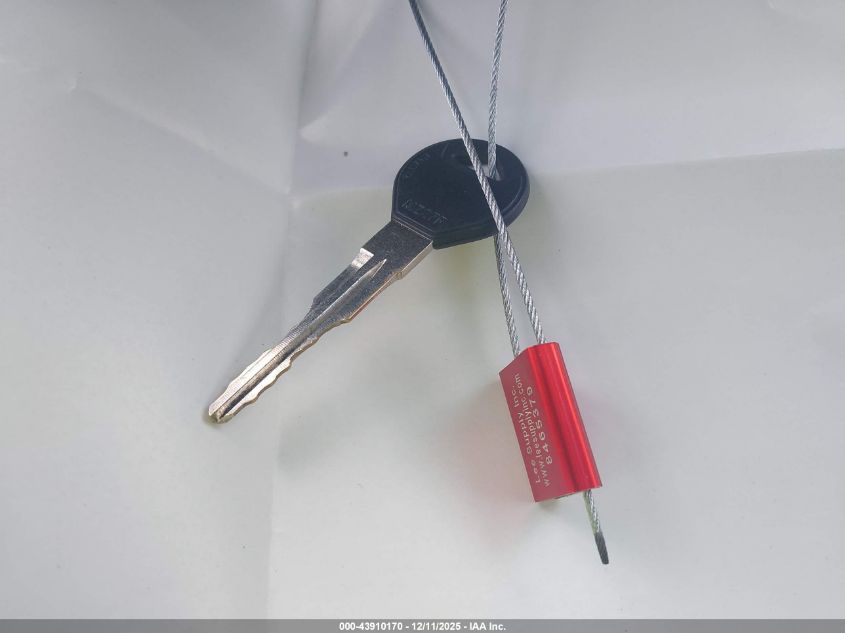 2000 Mazda Mx-5 Miata Ls/Special Edition VIN: JM1NB3536Y0152588 Lot: 43910170