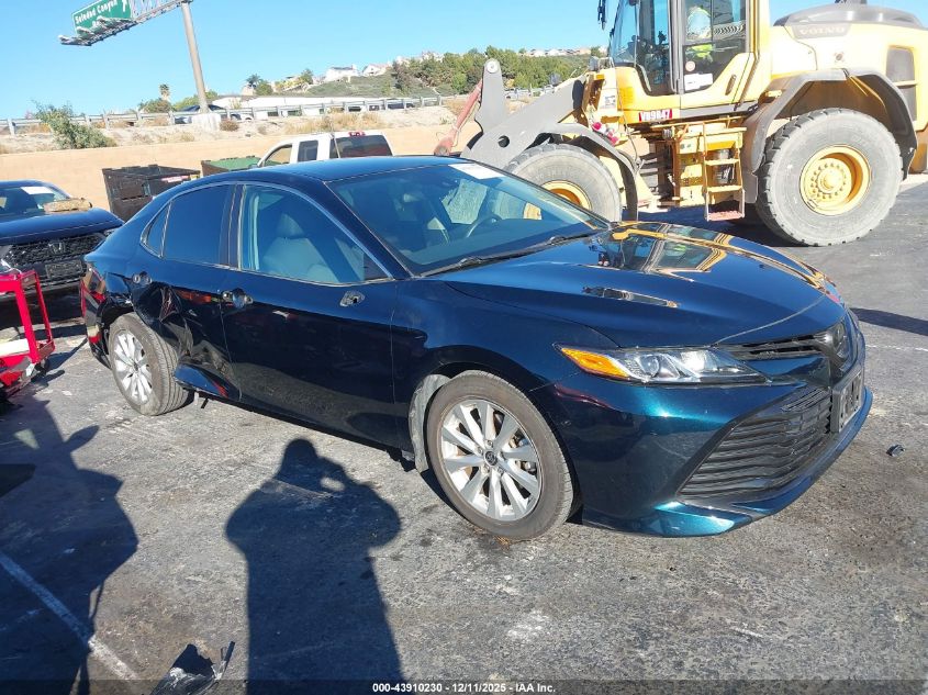 TOYOTA CAMRY LE