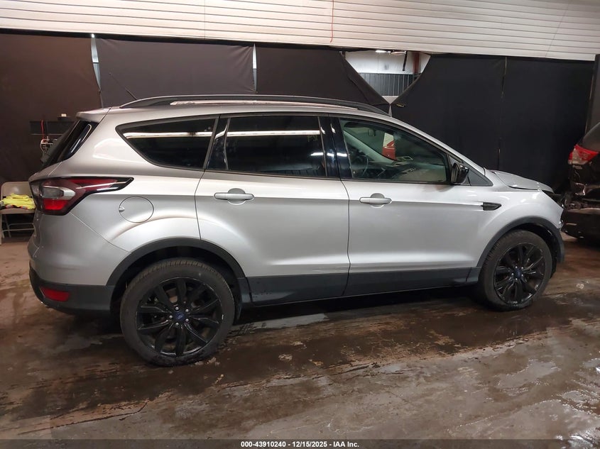 2017 Ford Escape Se VIN: 1FMCU9G93HUF00518 Lot: 43910240