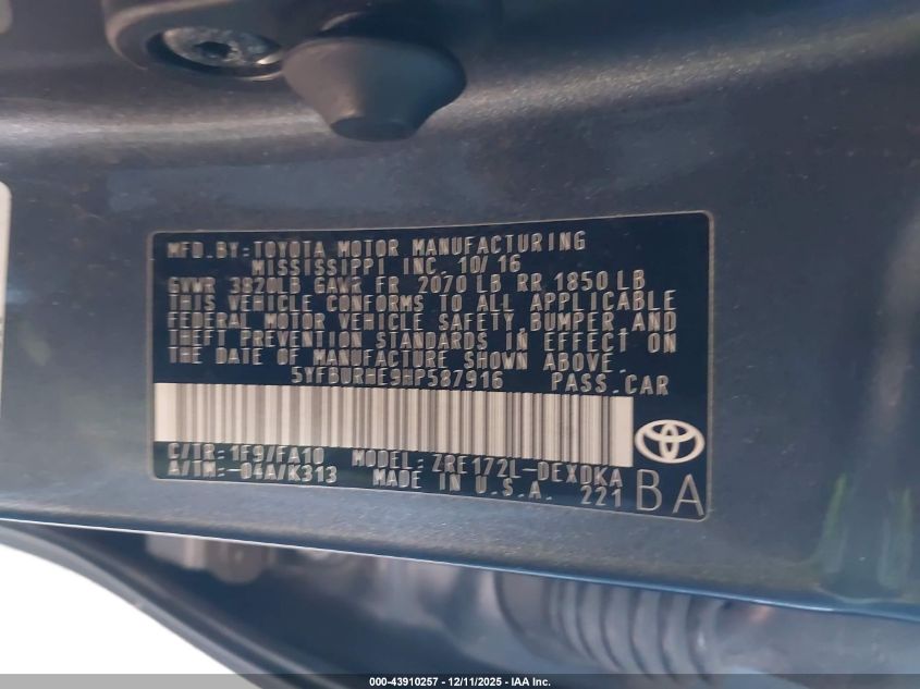 2017 Toyota Corolla L VIN: 5YFBURHE9HP587916 Lot: 43910257