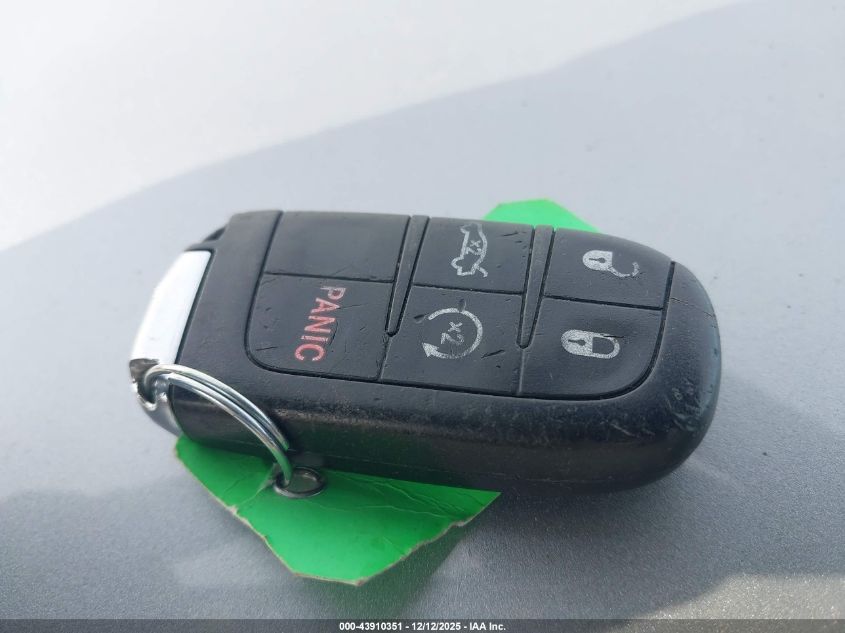 2015 Chrysler 200C VIN: 01CCCCCBXFN545478 Lot: 43910351