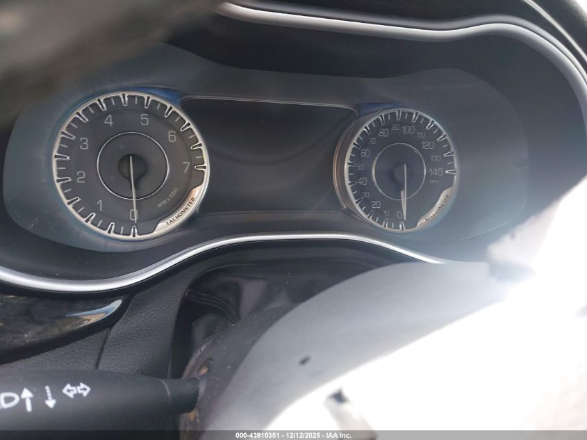 2015 Chrysler 200C VIN: 01CCCCCBXFN545478 Lot: 43910351