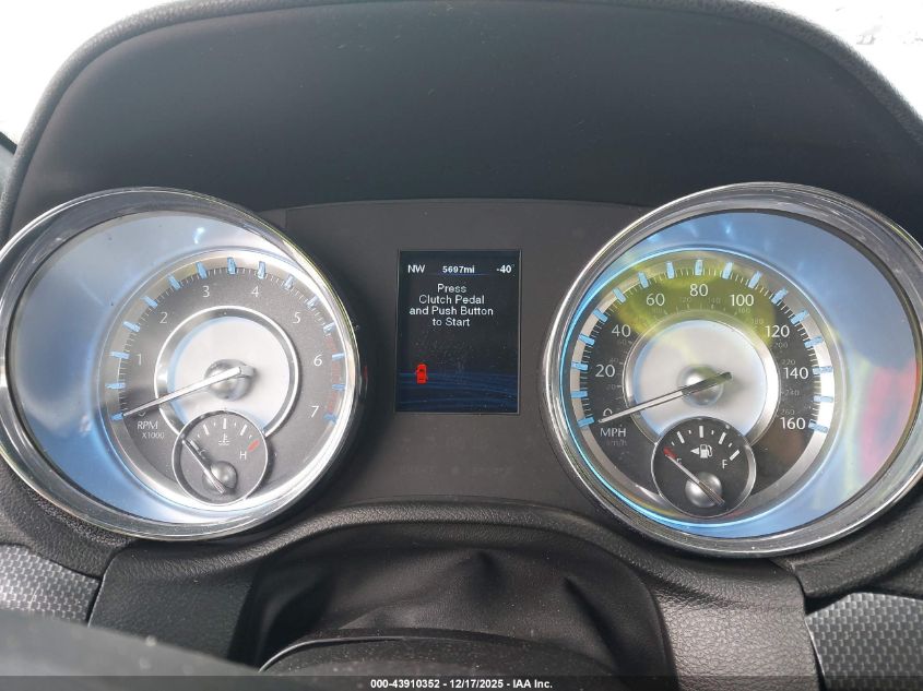 2012 Chrysler 300 S V8 VIN: 2C3CCADT3CH315300 Lot: 43910352