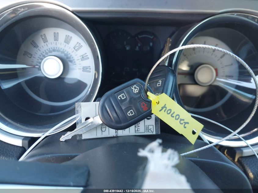 2012 Ford Mustang V6 Premium VIN: 1ZVBP8AM4C5220704 Lot: 43910442