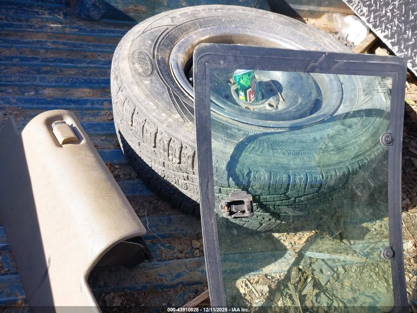 1997 Chevrolet C2500 Fleetside VIN: 1GCFC29R9VE118833 Lot: 43910528