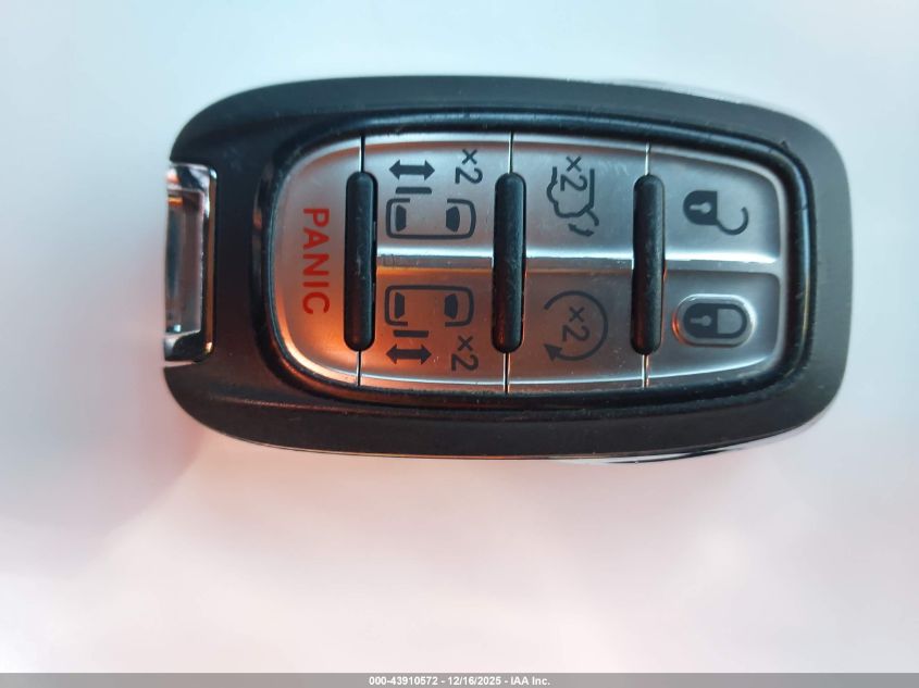 2024 Chrysler Pacifica Touring L VIN: 2C4RC1BG8RR162878 Lot: 43910572