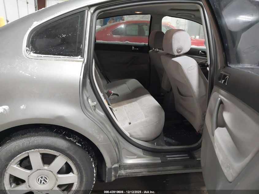 2002 Volkswagen Passat Gls VIN: WVWPD63BX2P186367 Lot: 43910606