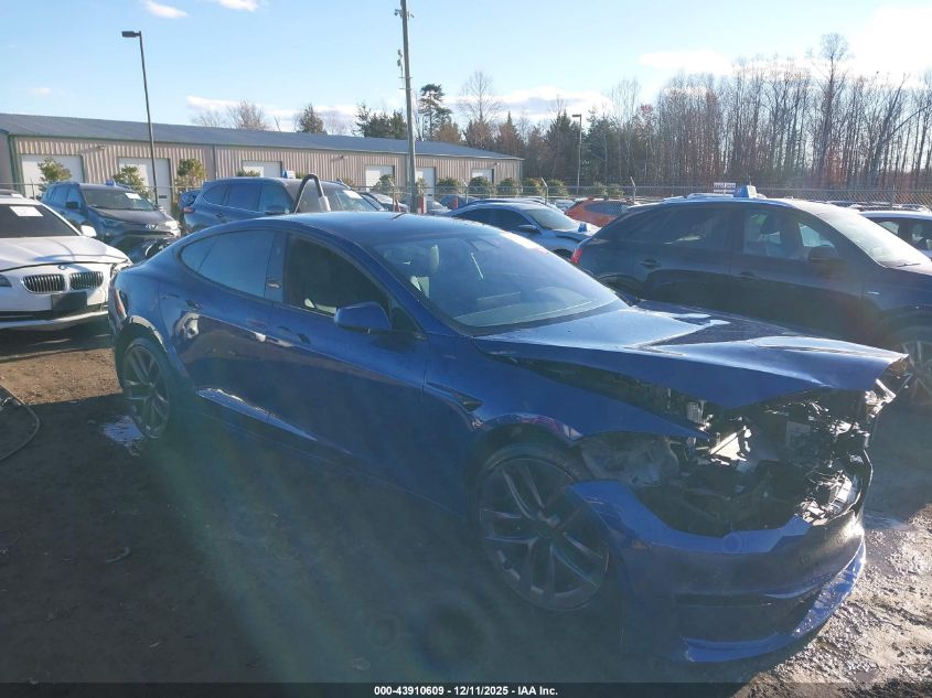 TESLA MODEL S PLAID TRI MOTOR ALL-WHEEL DRIVE