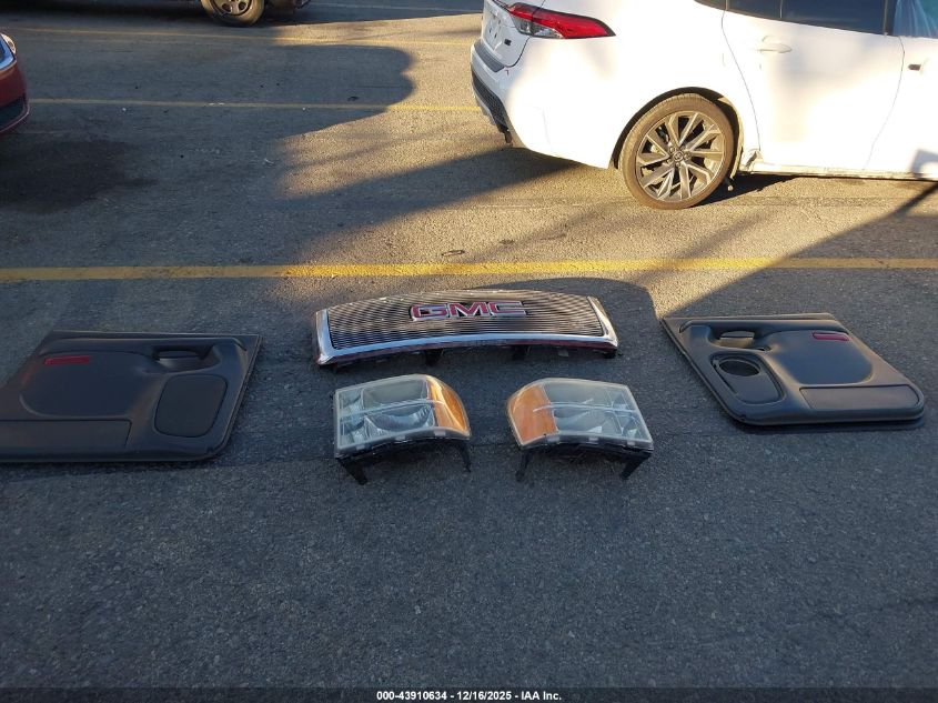 2007 GMC Sierra 1500 Classic Sle1 VIN: 2GTEC13Z571155915 Lot: 43910634