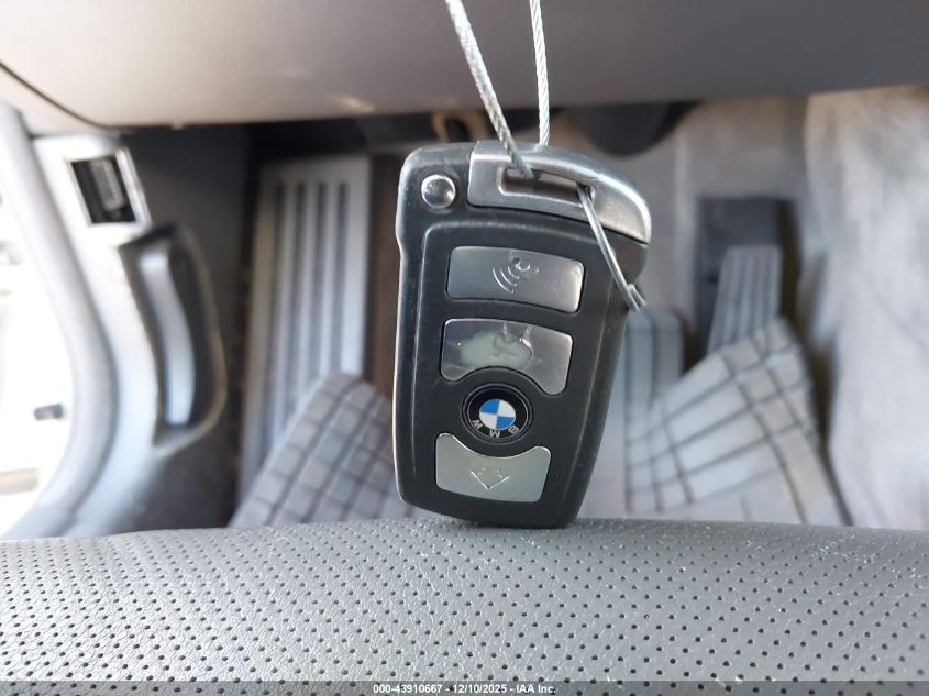 2007 BMW 750Li VIN: WBAHN83537DT72703 Lot: 43910667