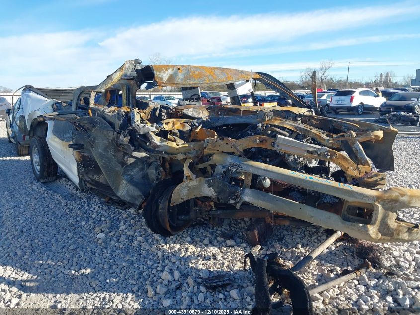 RAM 2500 TRADESMAN 4X2 8 BOX