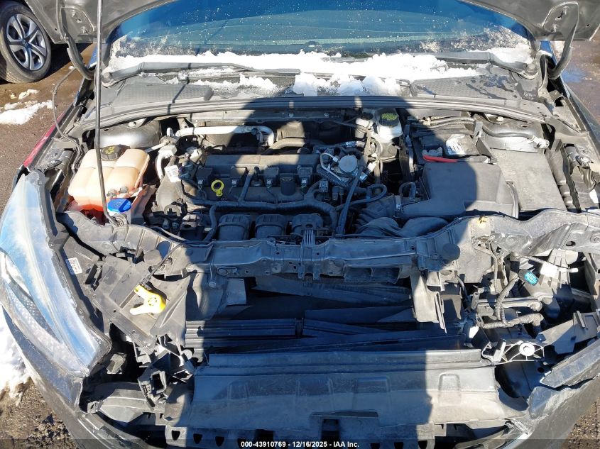 2018 Ford Focus Se VIN: 1FADP3F29JL307244 Lot: 43910769