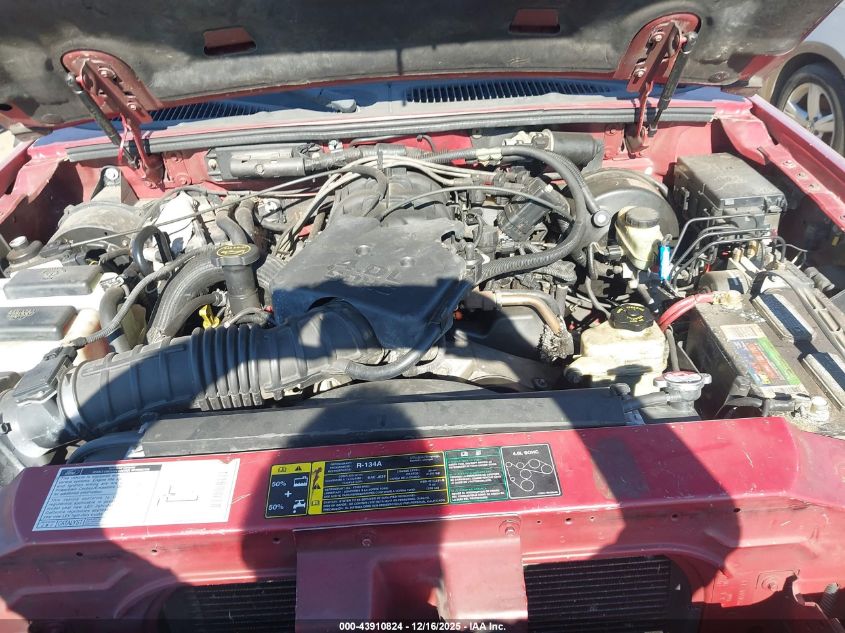 2002 Ford Explorer Sport Trac VIN: 1FMZU67E72UD26241 Lot: 43910824