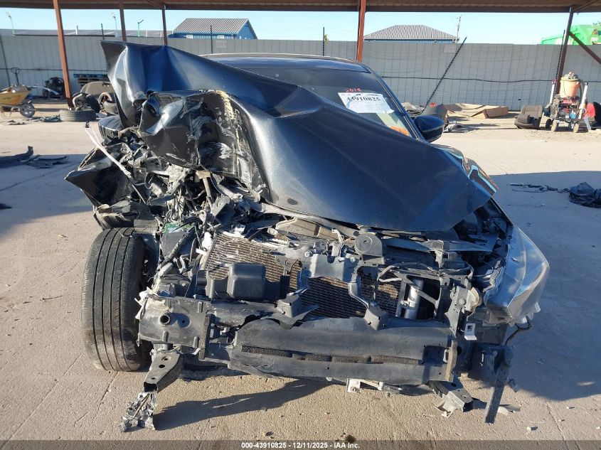 2018 Mazda Mazda3 Grand Touring VIN: 3MZBN1W34JM185697 Lot: 43910825