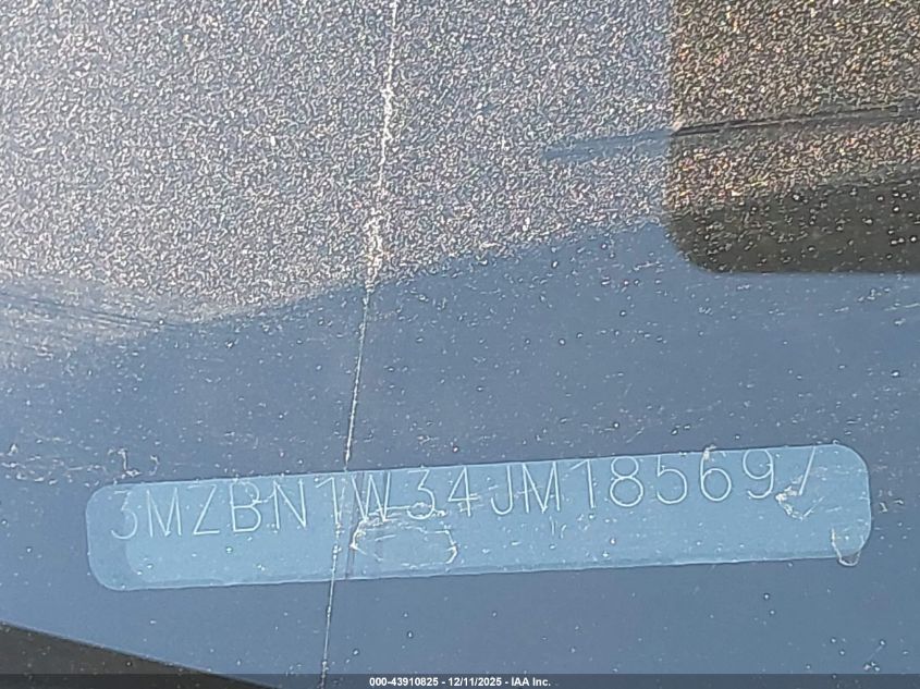 2018 Mazda Mazda3 Grand Touring VIN: 3MZBN1W34JM185697 Lot: 43910825