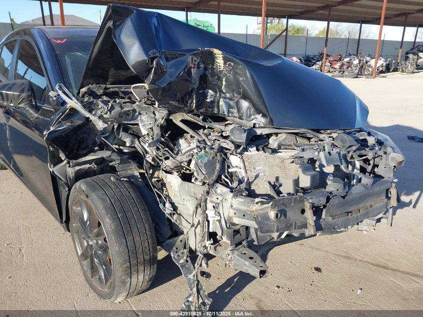 2018 Mazda Mazda3 Grand Touring VIN: 3MZBN1W34JM185697 Lot: 43910825