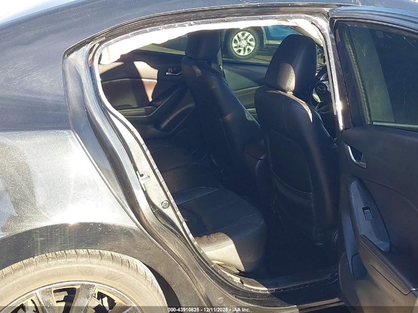 2018 Mazda Mazda3 Grand Touring VIN: 3MZBN1W34JM185697 Lot: 43910825