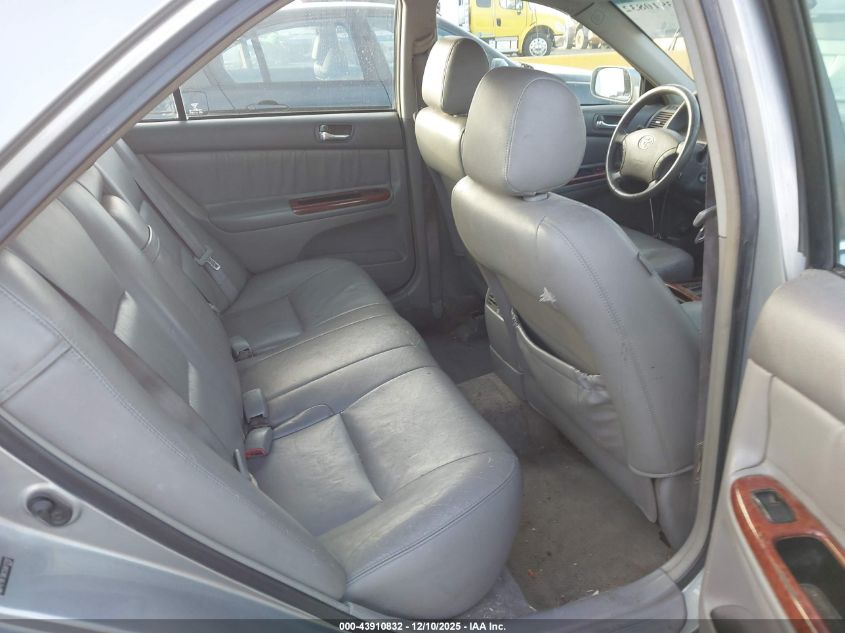 2005 Toyota Camry Xle V6 VIN: 4T1BF30K25U611797 Lot: 43910832