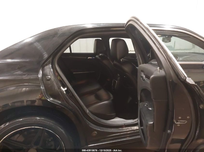 2013 Chrysler 300C Awd VIN: 2C3CCAKT6DH645145 Lot: 43910876