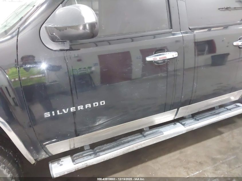 2010 Chevrolet Silverado 1500 Ltz VIN: 3GCRKTE33AG111869 Lot: 43910883
