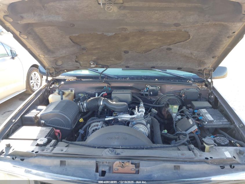 1998 Chevrolet Suburban 1500 VIN: 3GNEC16R4WG115396 Lot: 43910899