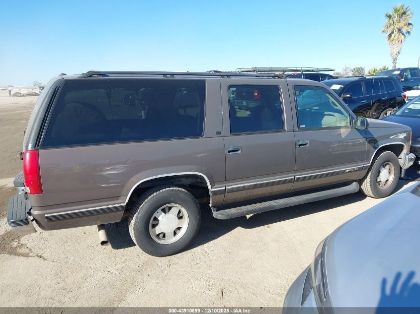 1998 Chevrolet Suburban 1500 VIN: 3GNEC16R4WG115396 Lot: 43910899