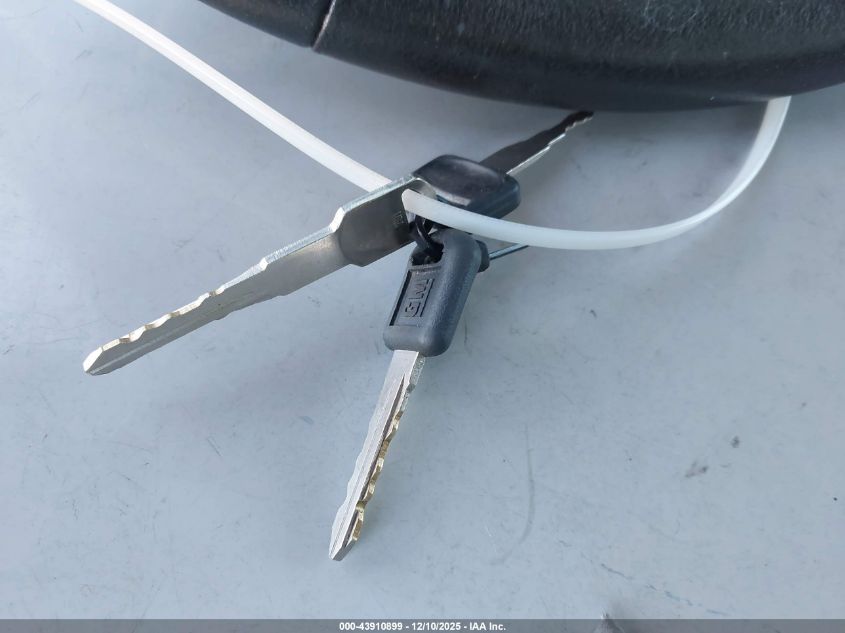 1998 Chevrolet Suburban 1500 VIN: 3GNEC16R4WG115396 Lot: 43910899