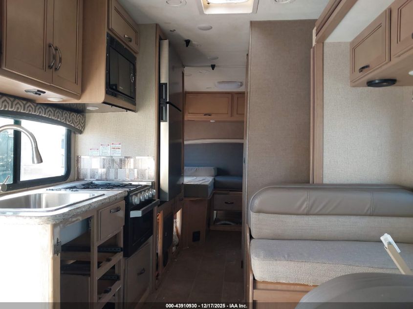 2018 Ford E-350 Cutaway VIN: 1FDWE3FS9JDC27022 Lot: 43910930