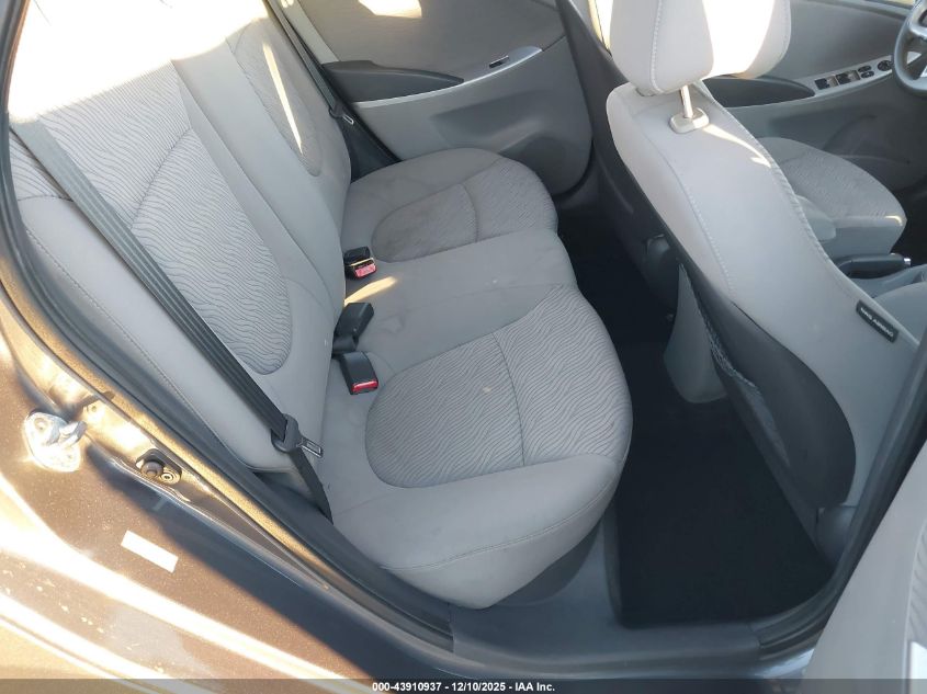 2012 Hyundai Accent Gls VIN: KMHCU4AE7CU267180 Lot: 43910937