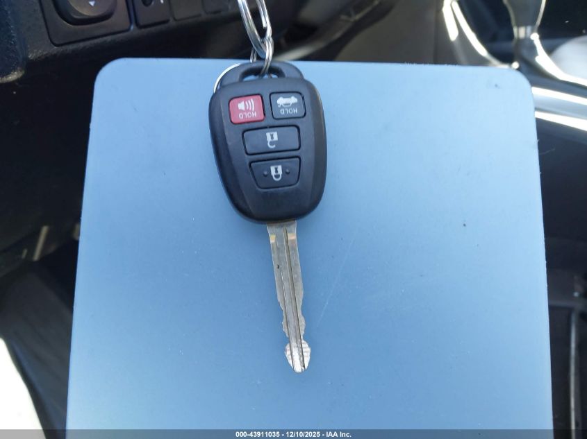 2014 Toyota Corolla Le Plus VIN: 5YFBURHE4EP092180 Lot: 43911035