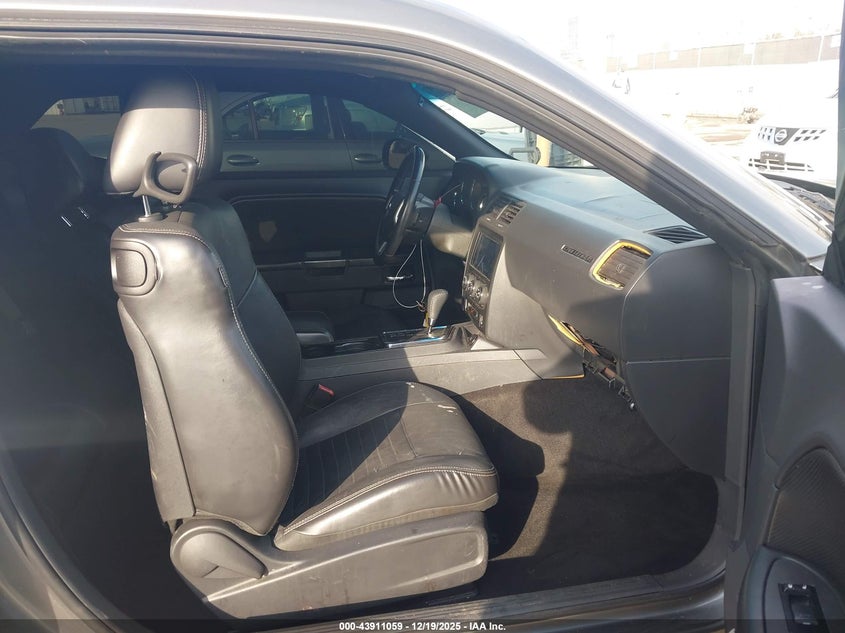 2012 Dodge Challenger Sxt