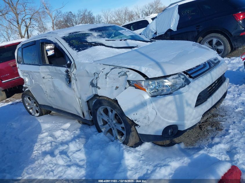 MITSUBISHI OUTLANDER SE