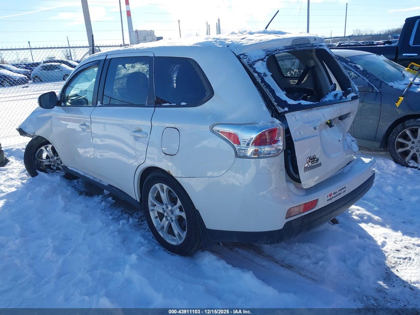 2014 Mitsubishi Outlander Se