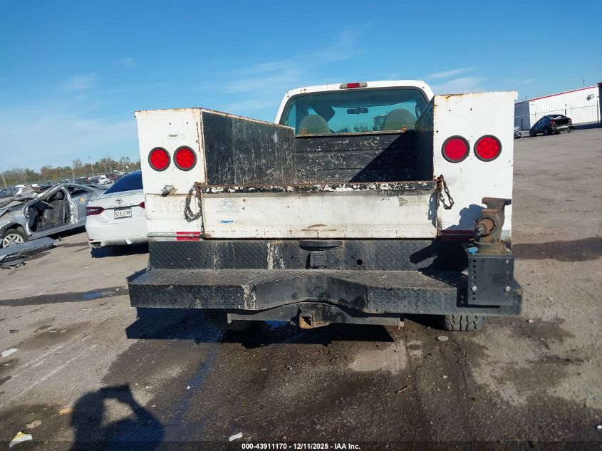 2004 Ford F-350 Xl/Xlt VIN: 1FTSF31LX4EB98127 Lot: 43911170