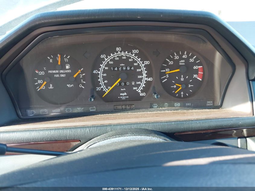 1993 Mercedes-Benz 400 E VIN: WDBEA34E0PB983009 Lot: 43911171