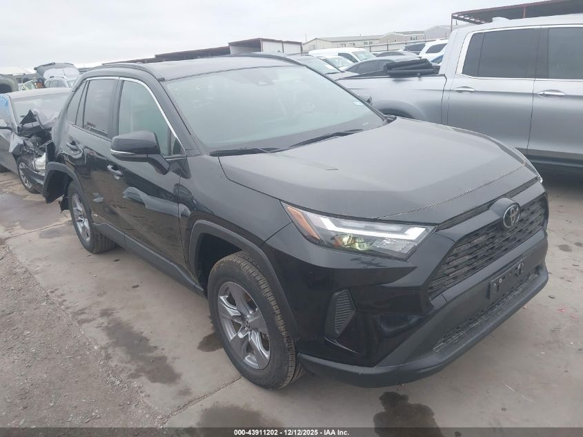 TOYOTA RAV4 HYBRID XLE