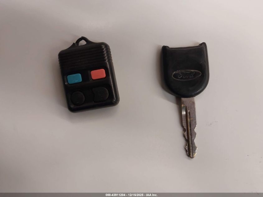 2006 Ford Explorer Xlt VIN: 1FMEU73E16UA00838 Lot: 43911204