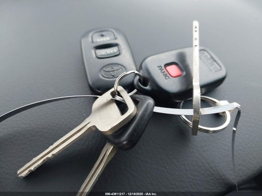 2004 Toyota Corolla S VIN: 1NXBR32E54Z210368 Lot: 43911217