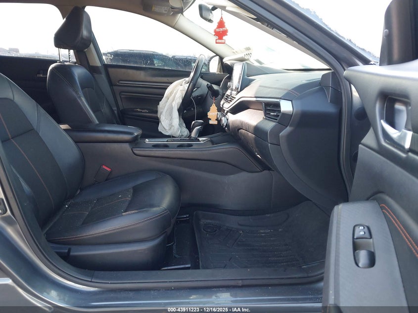 VIN 1N4BL4CW7KC257638 2019 NISSAN ALTIMA 2.5 SR