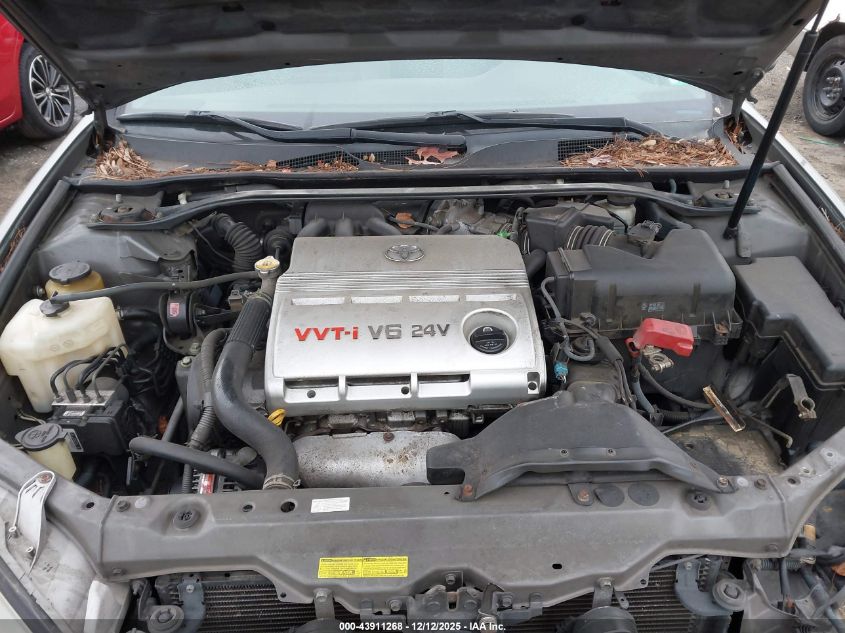 2004 Toyota Camry Le V6 VIN: 4T1BF30K34U588836 Lot: 43911268