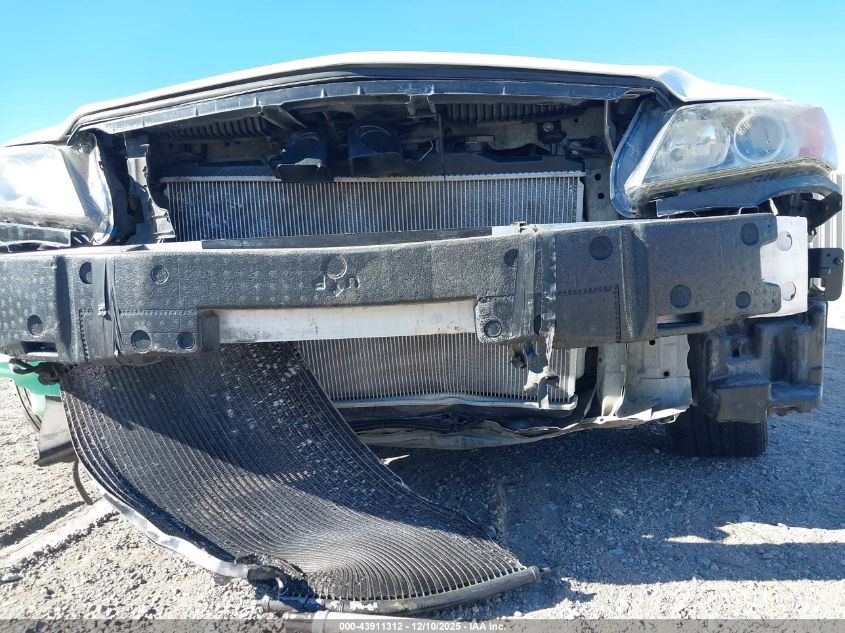 2013 Acura Ilx 2.0L VIN: 19VDE1F38DE018021 Lot: 43911312