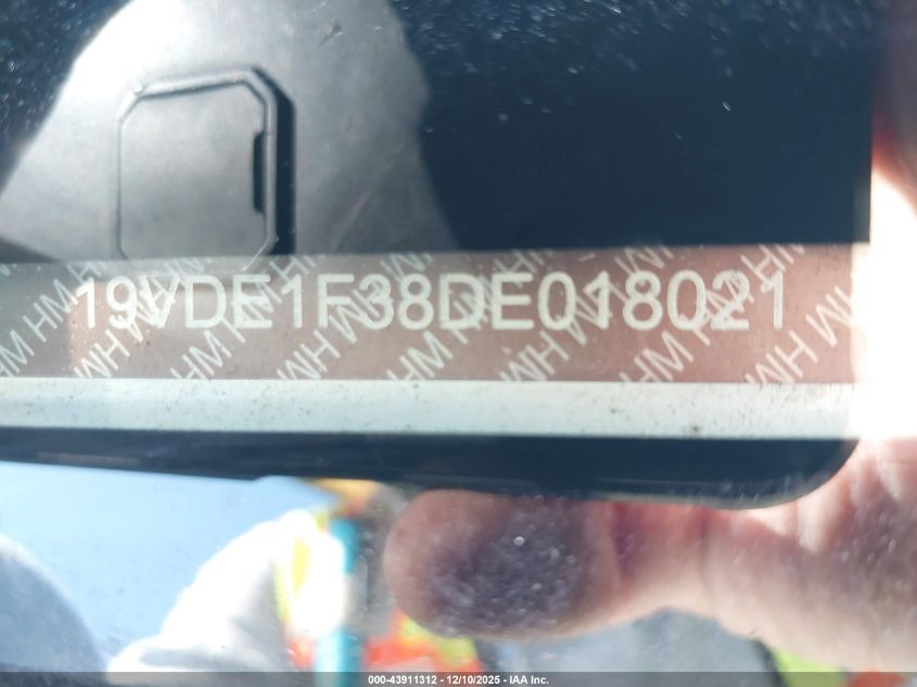 2013 Acura Ilx 2.0L VIN: 19VDE1F38DE018021 Lot: 43911312