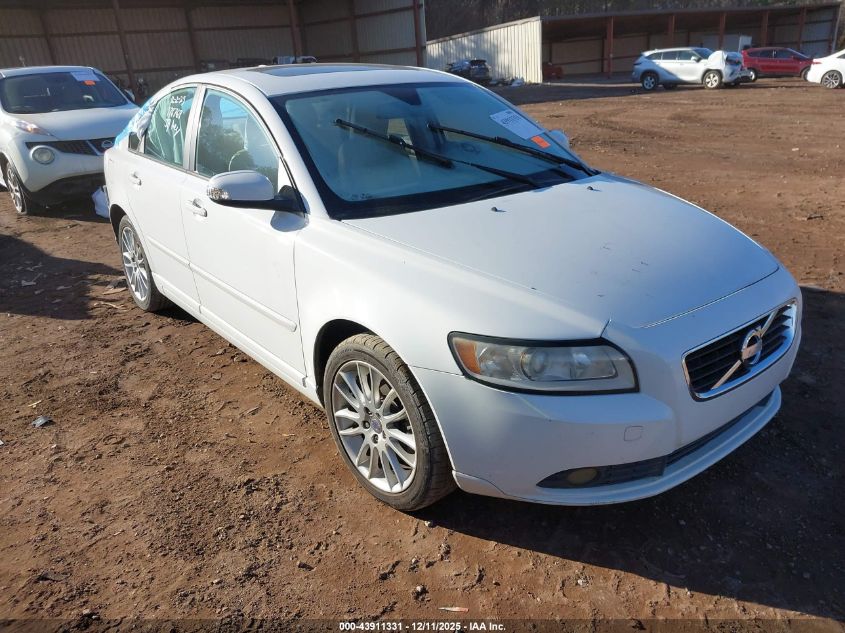 VOLVO S40 T5