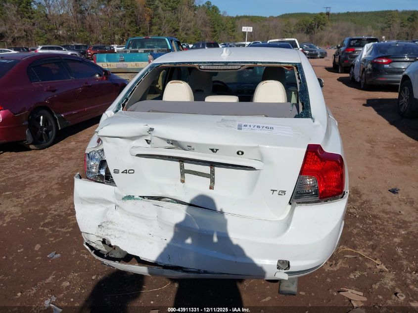 2011 Volvo S40 T5 VIN: YV1672MSXB2532418 Lot: 43911331