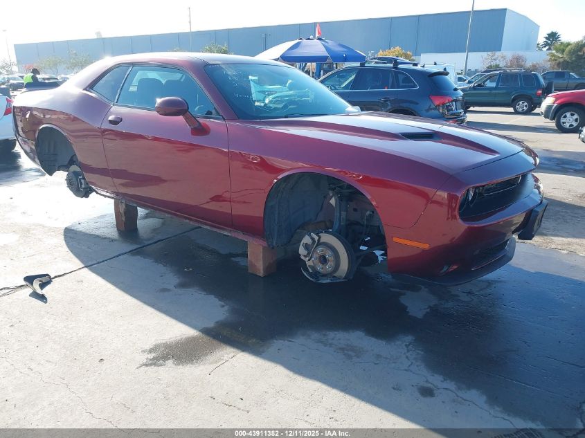 DODGE CHALLENGER SXT