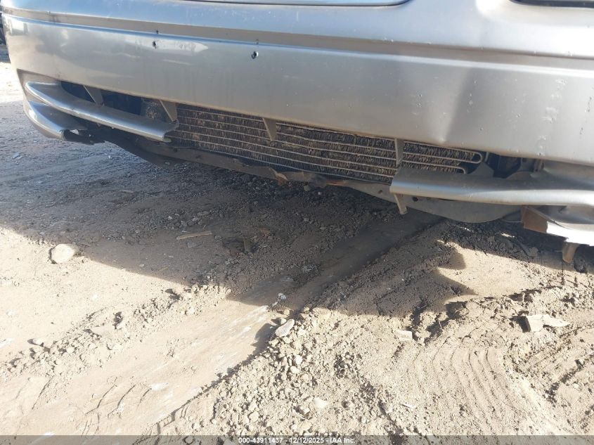 2000 Toyota Camry Le V6 VIN: JT2BF28K4Y0286366 Lot: 43911437