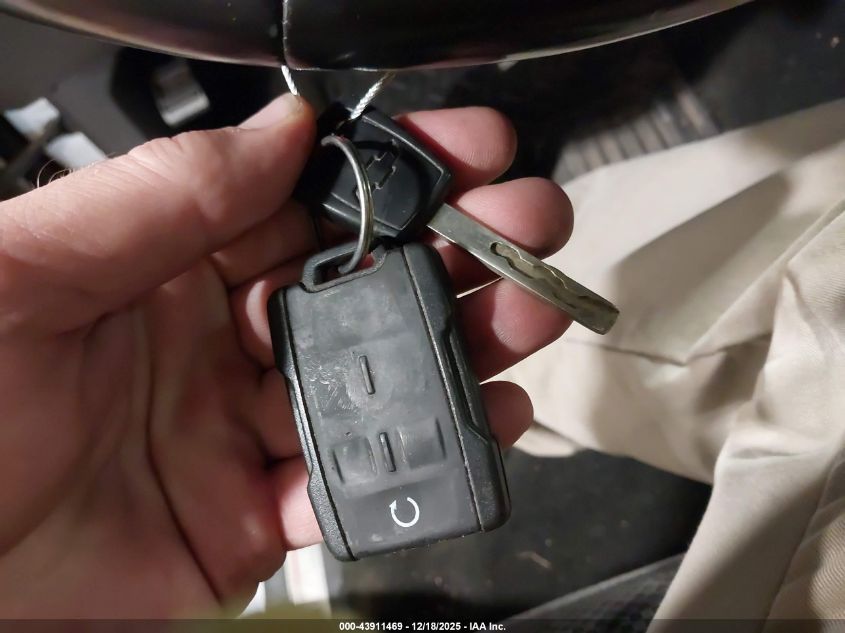 2014 Chevrolet Silverado 1500 2Lt VIN: 3GCUKREH3EG277596 Lot: 43911469